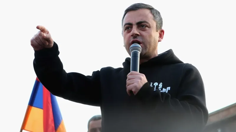 «Հայաստան» դաշինքի պատգամավորներն գնում են ոստիկանական բաժիններ. Սաղաթելյանը` ՀՅԴ-ականներին բերման ենթարկելու մասին