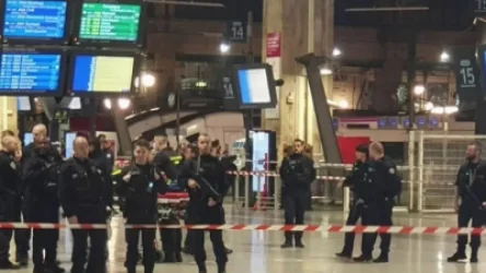 Փարիզում անհայտ անձը դանակով հարձակվել է մարդկանց վրա