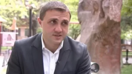 Հայտնի է, թե ով է ծեծել և իր մոտ եղած սուր կտրող-ծակող գործիքով բազմաթիվ վնասվածքներ է հասցրել Արման Անտոնյանին. Aravot