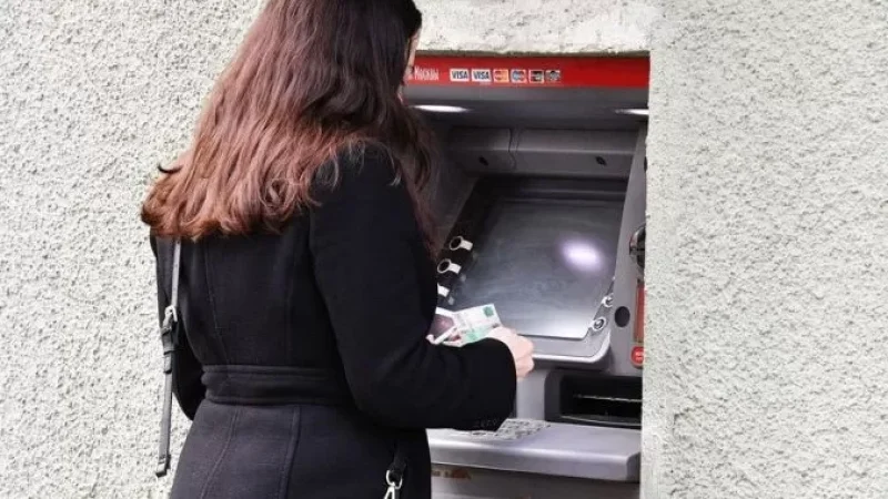 Արցախում բանկոմատներից և POS տերմինալներից կանխիկացումների համար կգործի սահմանչափ