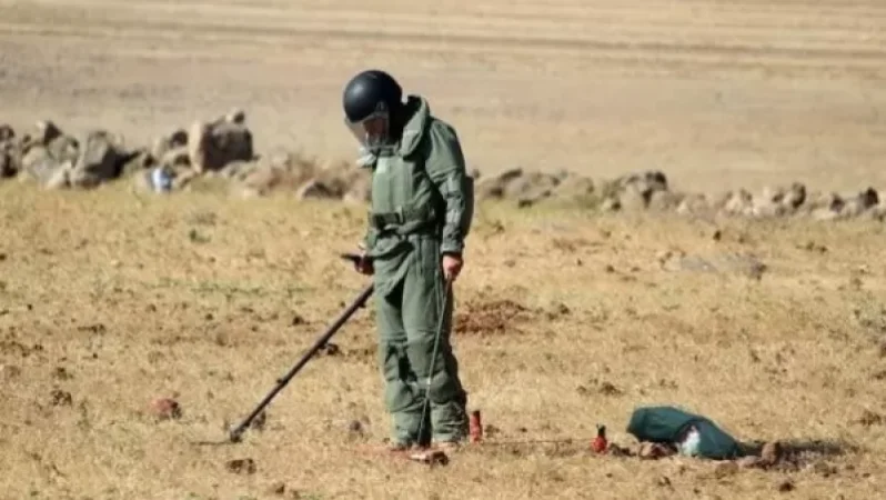 Արցախում կասետային ռումբ է պայթել, 2 սակրավոր վիրավորում են ստացել. ԱԻՊԾ