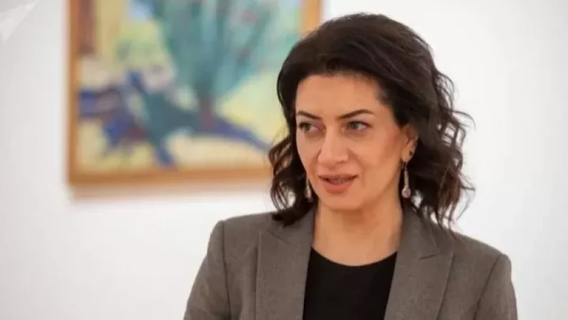 Աննա Հակոբյանը հանդիպում է ունեցել Նիկոլ Փաշինյանի դեմ Մոսկվայում ակցիաներ կազմակերպող անձի հետ և նրան համարում է «լավ բարեկամ».«Իրավունք»