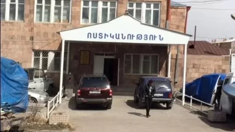 Կալանավորվել է ոստիկանության Վարդենիսի բաժնի մոտ պայթուցիկ սարք նետած անձը. ԶԼՄ