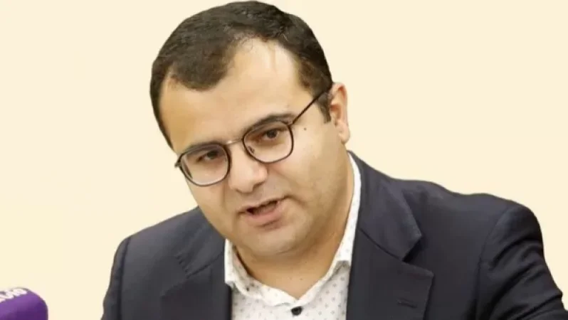 Ֆիզգորոդոկում շինթույլտվությունը չի կասեցվել, միգուցե եղել են բանավոր համաձայնություններ՝ ժամանակավոր դադարեցնելու մասին. Կարապետյան