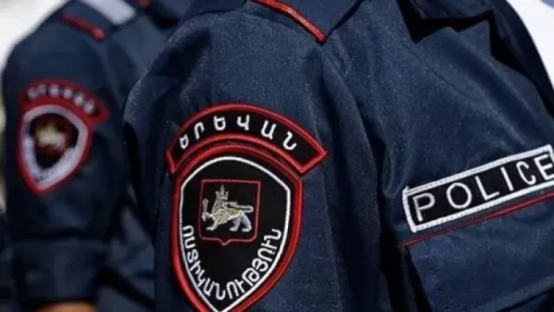 20–ամյա քաղաքացին միտումնավոր վրաերթի է ենթարկել 25–ամյա համաքաղաքացուն ու դիմել փախուստի․ Ոստիկանություն