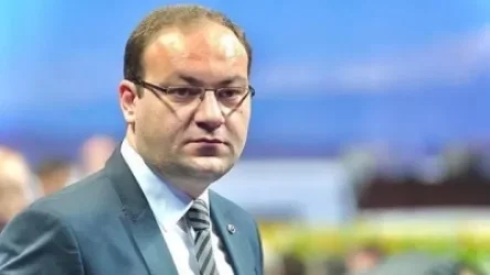 Նախազգուշացնում եմ՝ հայտնի զորամասի դասակի հրամանատարի փաստաբանն եմ․ Արսեն Բաբայան