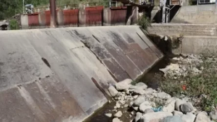 Գետը կանգնած է բնապահպանական աղետի եզրին. նախարարը լուսանկարներ է հրապարակել