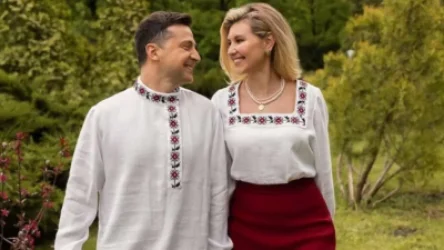 Նա նույնն է, նույն տղան, որին ես հանդիպեցի, երբ տասնյոթ տարեկան էինք․ Ելենա Զելենսկայան շնորհավորել է ամուսնուն