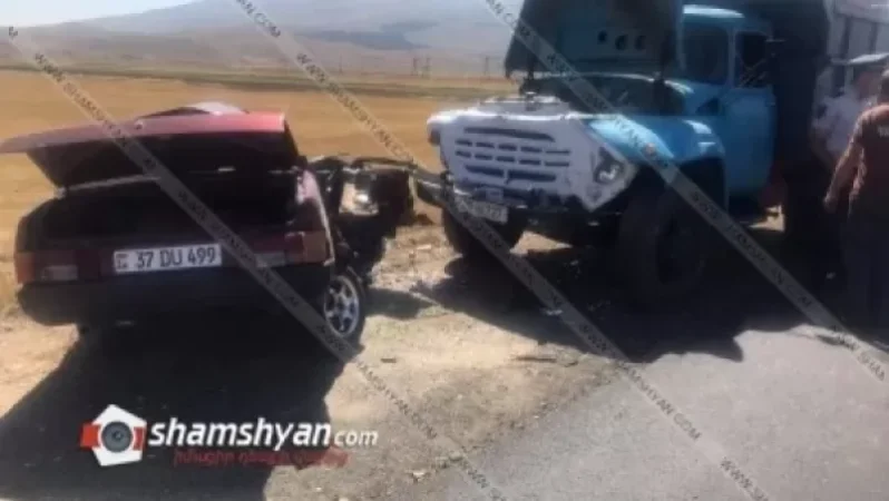 Արագածոտնի մարզում 62-ամյա վարորդը ՎԱԶ 21099-ով մխրճվել է քար տեղափոխող ԶԻԼ-ի մեջ. վարորդը տեղում մահացել է