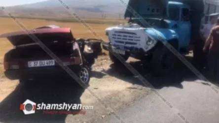 Արագածոտնի մարզում 62-ամյա վարորդը ՎԱԶ 21099-ով մխրճվել է քար տեղափոխող ԶԻԼ-ի մեջ. վարորդը տեղում մահացել է