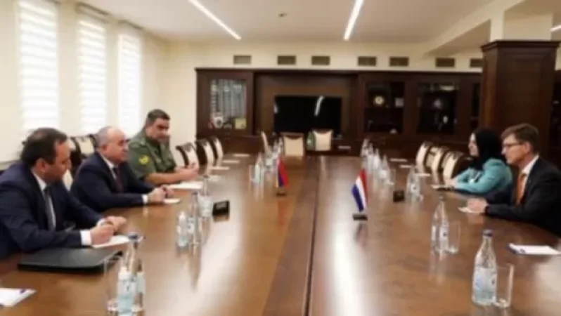 Պաշտպանության նախարարը ներկայացրել է հայ-ադրբեջանական սահմանին տիրող իրավիճակը