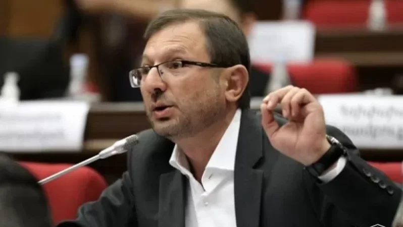 ՊՆ-ում էլ բոլորը չէ, որ ռազմական գործիչներ են․ «Հայաստան»-ը կրկին կառաջադրի Ղազինյանին․ Մանուկյան