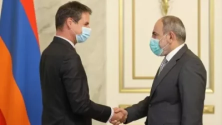 Լաքոթն ավարտում է իր դիվանագիտական առաքելությունը. Փաշինյանը հրաժեշտի հանդիպում է ունեցել դեսպանի հետ