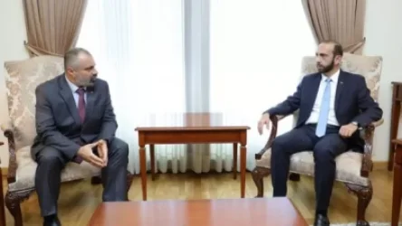 Երեւանում հանդիպել են Հայաստանի եւ Արցախի ԱԳ նախարարները. Քննարկել են Արցախի հարցը