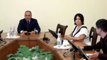 Էկոնոմիկայի փոխնախարարի չներկայանալու պատճառով ԱԺ տնտեսական հարցերի հանձնաժողովի նիստն անժամկետ հետաձգվեց