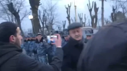 ՏԵՍԱՆՅՈՒԹ․ «Խի՞ ես եկել»․ զոհված զինծառայողի ծնողը՝ Հովիկ Աղազարյանին