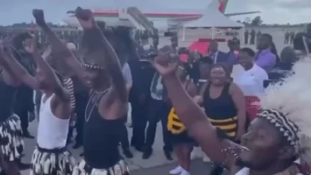 ՏԵՍԱՆՅՈՒԹ. Ինչպես են Ալեքսանդր Լուկաշենկոյին դիմավորում Զիմբաբվեում