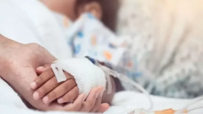 Ծանր վիճակով «Սուրբ Աստվածամայր» ԲԿ է ընդունվել 6-ամյա մի աղջիկ, ով ընկել է 7-րդ հարկից