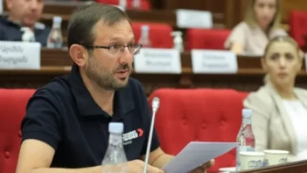 ՀՔԾ պետը խաբել է Եվրամիությանը, կեղծ գումար է լցրել հաշվի վրա, որ աղջիկը կարողանա մեկնել Եվրոպա. Մանուկյան