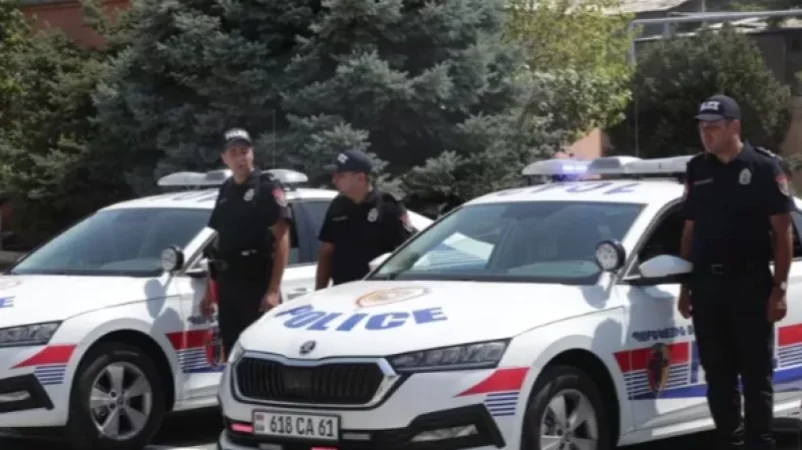 Վարորդը ոչ սթափ վիճակում  հրել է պարեկներին, քաշել տեսախցիկը և սպառնալիքներ հնչեցնելով` փորձել դիմել փախուստի