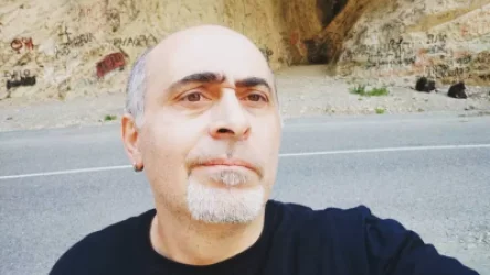 «Ռուս աղջկա ֆոտոներով, բայց իրականում, ցմփոր, բեղերով ադրբեջանցի». զգուշացում Սամվել Մարտիրոսյանից