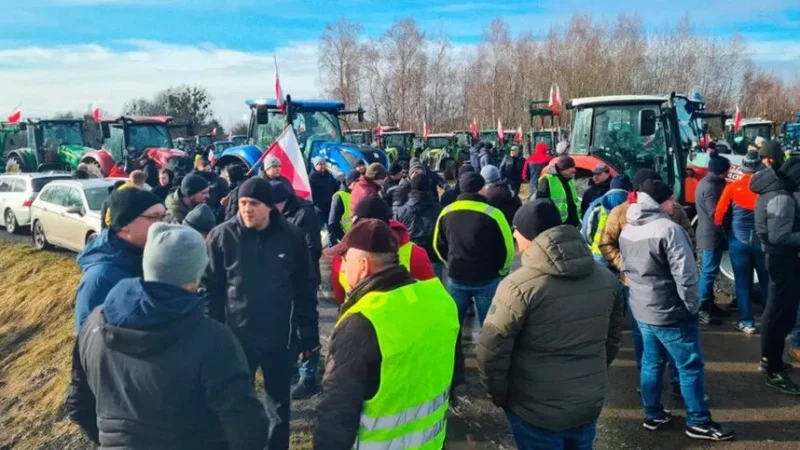 «Խաբված գյուղ». Ինչու են լեհ ֆերմերները փակում Ուկրաինայի հետ սահմանը