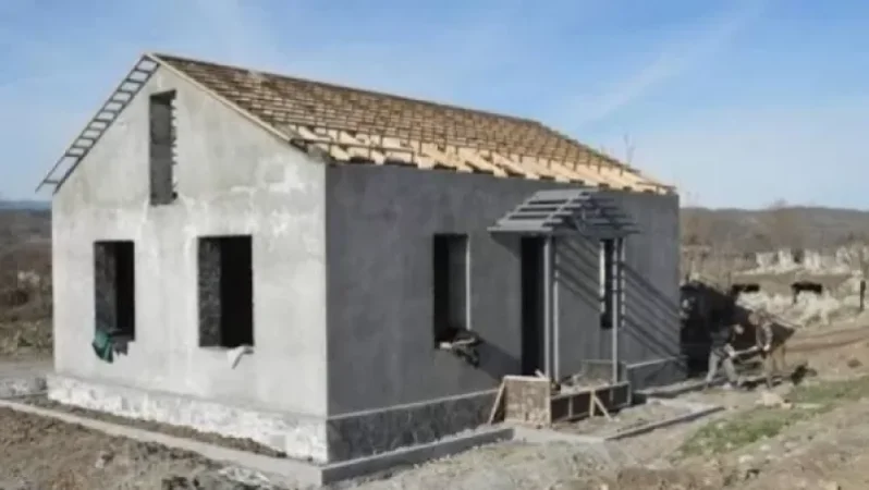 Իրանական անձնագրերով  ադրբեջանցիներ Արցախո՞ւմ․  Sputnik-ի հետ զրույցում Արցախի քաղաքաշինության նախարարը անդրադարձել է լուրին