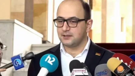 ՏԵՍԱՆՅՈՒԹ.  Մամուլում կարդացել եմ` Արարատ Միրզոյանը Սուքիասյանին պատկանող բանկում 990․000 դոլար վարկային գիծ ունի