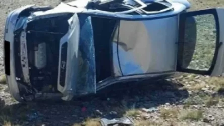 Քարի լիճ տանող ճանապարհին մեքենան դուրս է եկել երթևեկելի գոտուց և կողաշրջվել