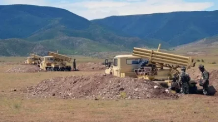 Իրանում հանրությունը քննարկում է Ադրբեջանի դեմ հնարավոր պատերազմի պարագայում գործողությունների սցենարը․ Ոսկանյան