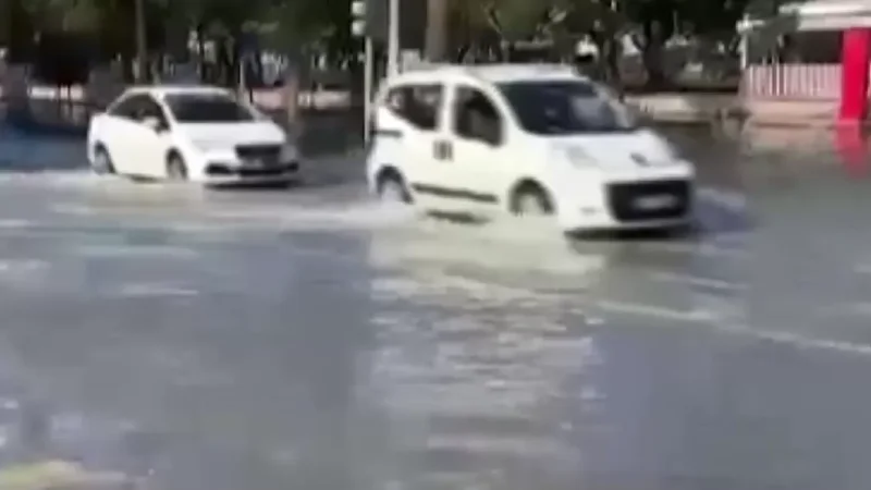 Video: Sea Level Rises in Turkey's Hatay, Flooding Streets