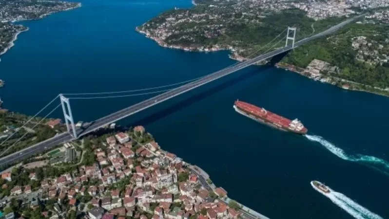 Russian and Turkish Cargo Ships Collide in the Bosphorus Strait