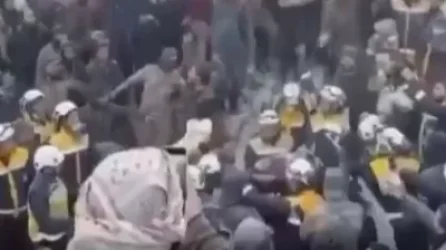 ՏԵՍԱՆՅՈՒԹ. Սիրիայում 36 ժամ անց ցնծությամբ ու ծափերով փլատակներից ընտանիք են դուրս բերել