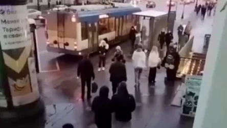 ՏԵՍԱՆՅՈՒԹ. Սանկտ Պետերբուրգում Բեթմենի հագուստով անձը հերոսաբար բռնել է գողին և կանխել 700 հազար ռուբլու գողությունը