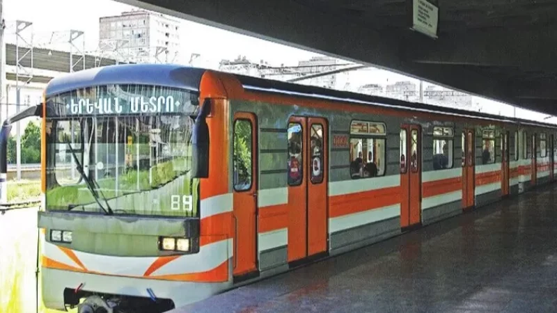 Metro to operate one hour longer tomorrow, trains running until midnight: City Hall