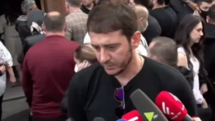 ԼՈՒՍԱՆԿԱՐՆԵՐ. Ընթանում է երգիչ Հայկոյի հոգեհանգստի արարողությունը. ովքեր են ներկա