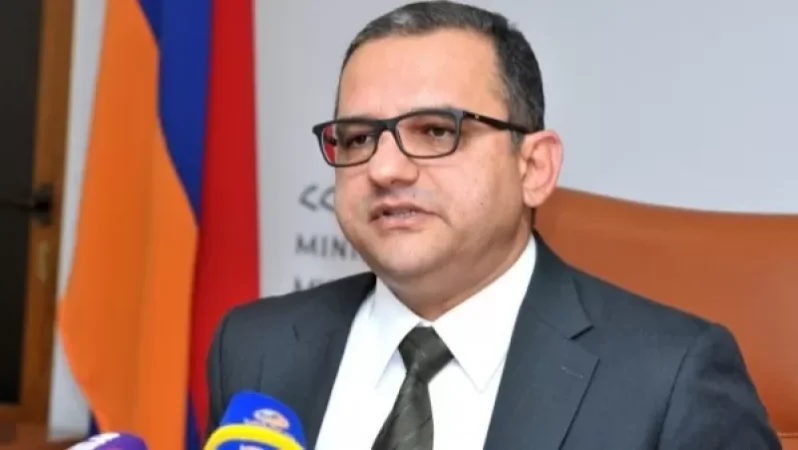 Տիգրան Խաչատրյանը իր գործառույթներին չի տիրապետում. խուճապի մեջ է. «Ժողովուրդ»