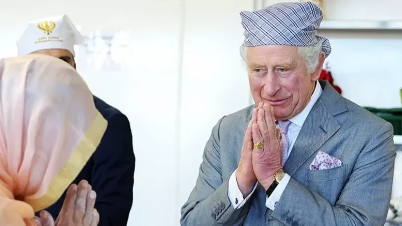 Photo: Charles III Appears in Public with a Torn Sock
