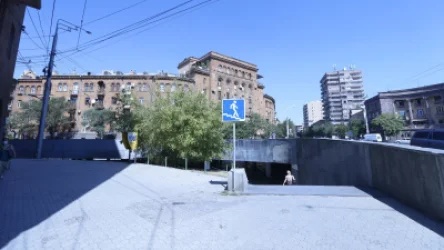 «Ձկան խանութի» հարեւանությամբ անցումը որոշել են դարձնել ավտոկայանատեղի