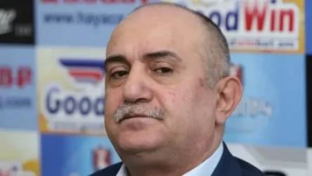 Սամվել Բաբայանն ընտրություններին է պատրաստվում. միջադեպ Արցախի դպրոցներից մեկում. «Ժողովուրդ»