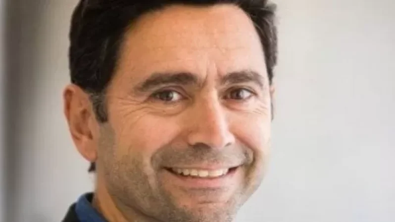 Հայազգի Արտեմ Փաթափությանը դարձավ բժշկագիտության ոլորտի Նոբելյան մրցանակակիր