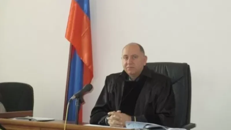 Դադարեցվեցին դատավորի լիազորությունները