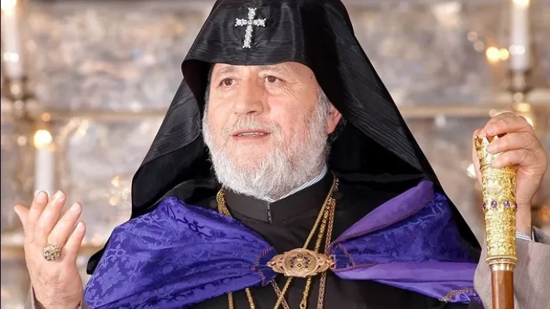 Ամենայն Հայոց Կաթողիկոսն իշխանությունների հետ հարաբերությունների մասին․ «Հրապարակ»