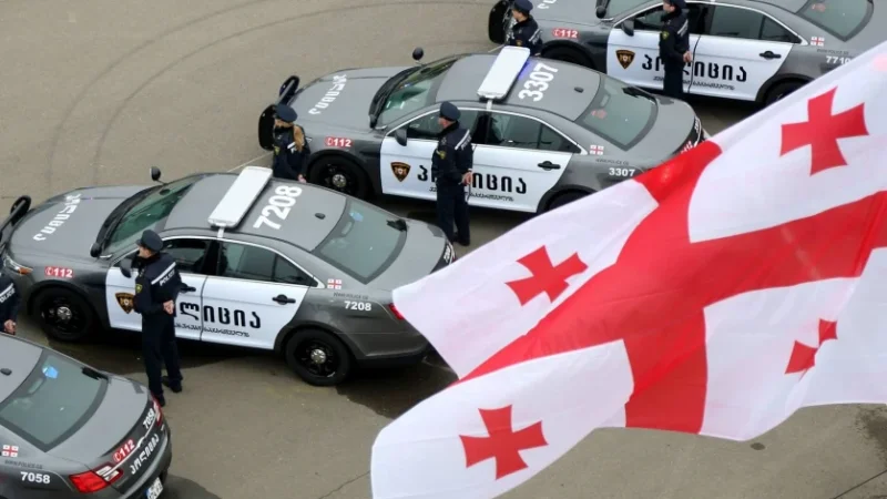 Վրաստանում խուզարկվել են նախկին պաշտոնյաների տները