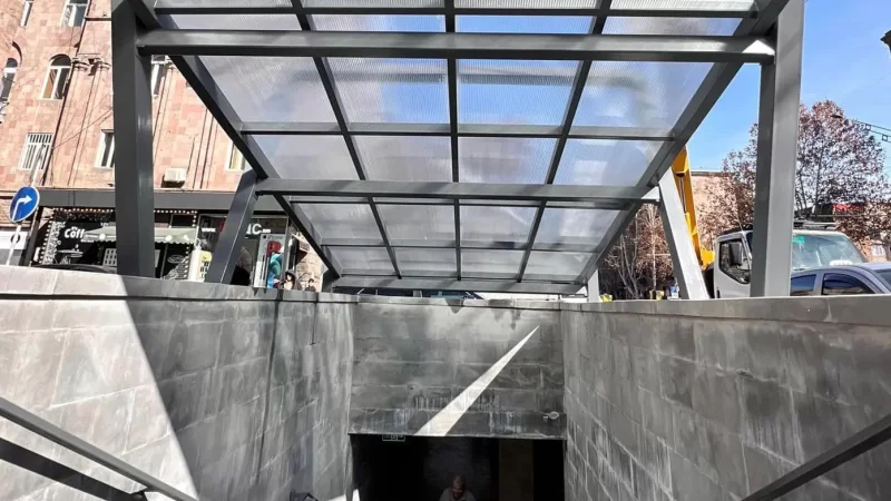 Photos: The Renovated Underpass of the Closed Market is Opened