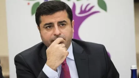 «Ում դուք թշնամի էիք համարում ու սպառնում, եկան օգնության». թուրք ընդդիմադիրը` հայերի մեկնած ձեռքի մասին