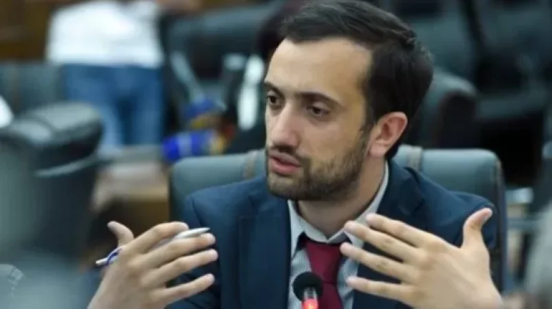 Ինչո՞ւ հանեցին Պարեկային ծառայության պետին. Իոաննիսյանի կոշտ գրառումը