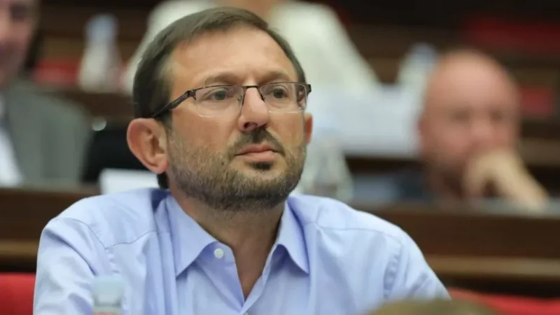 Թուրքիայի հետ հարաբերությունների կարգավորման մասին համաձայնությունները սուտ են. Գեղամ Մանուկյան