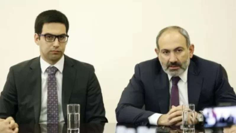 ՊԵԿ նախագահի աշխատասենյակում փակցված է Փաշինյանի լուսանկարը