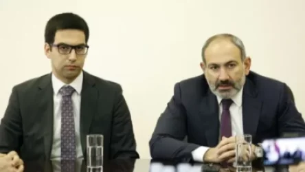 ՊԵԿ նախագահի աշխատասենյակում փակցված է Փաշինյանի լուսանկարը